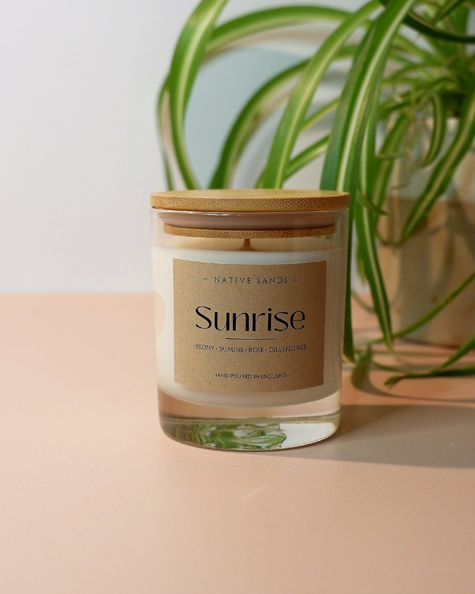 Glass sunrise candle with bamboo lid